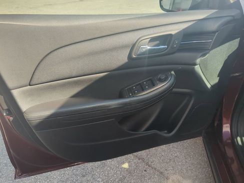 Used 2015 Chevrolet Malibu LT w/ Power Convenience Package image 14