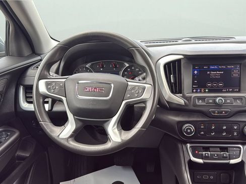 Used 2024 GMC Terrain SLE AWD/4WD image 12