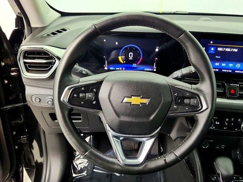 Used 2024 Chevrolet TrailBlazer LT w/ Convenience Package AWD/4WD image 13