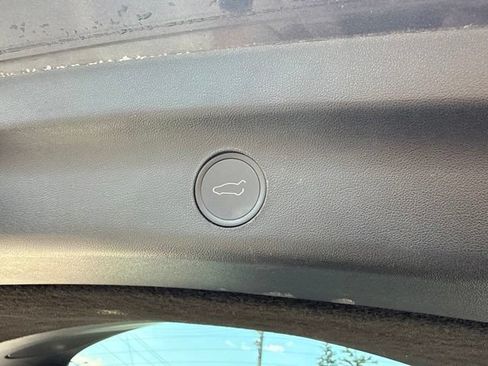 Used 2021 Tesla Model Y Performance AWD/4WD image 15