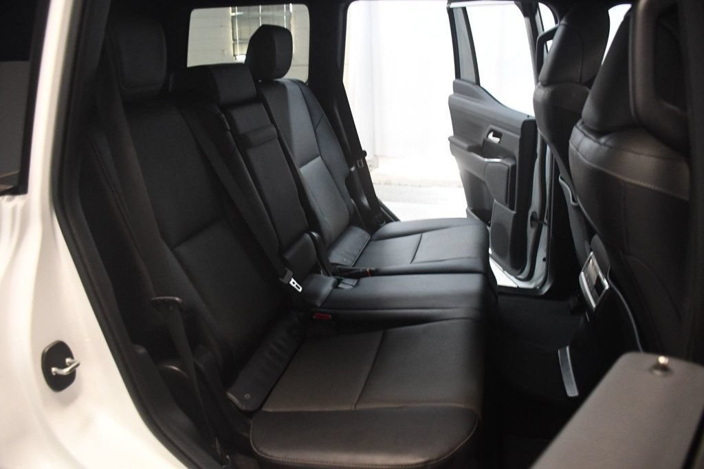 Used 2024 Lexus GX 550 w/ Cold Area Package AWD/4WD image 37