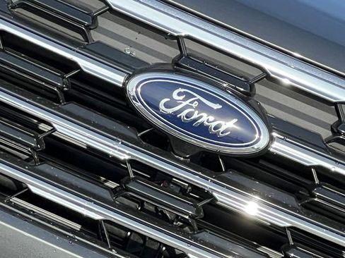 New 2026 Ford Explorer Active w/ Active Comfort Package image 3