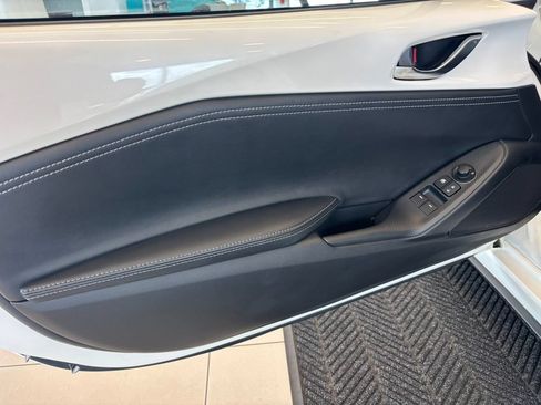 Used 2023 MAZDA MX-5 Miata Grand Touring RWD image 13