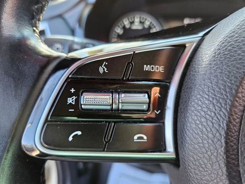 Used 2021 Kia Seltos SX w/ SX Sunroof Package image 29