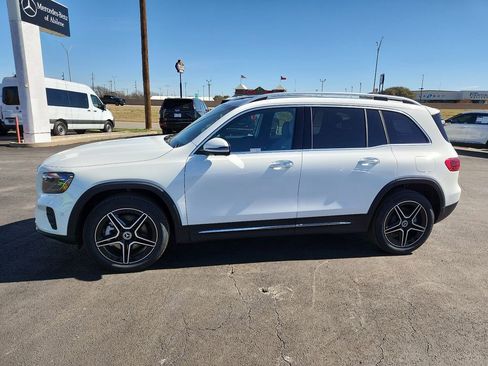 New 2026 Mercedes-Benz GLB 250 image 2