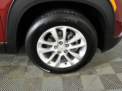 Used 2024 Chevrolet TrailBlazer LS image 17