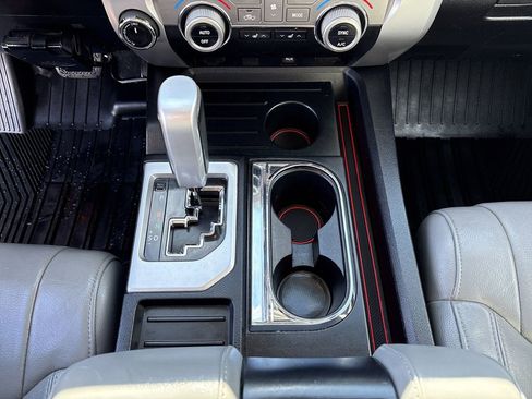 Used 2014 Toyota Tundra Limited image 23