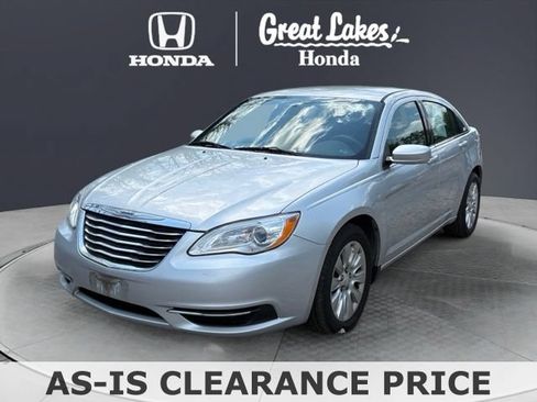Used 2012 Chrysler 200 LX FWD image 2