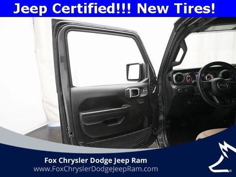 Certified 2023 Jeep Gladiator Sport image 27