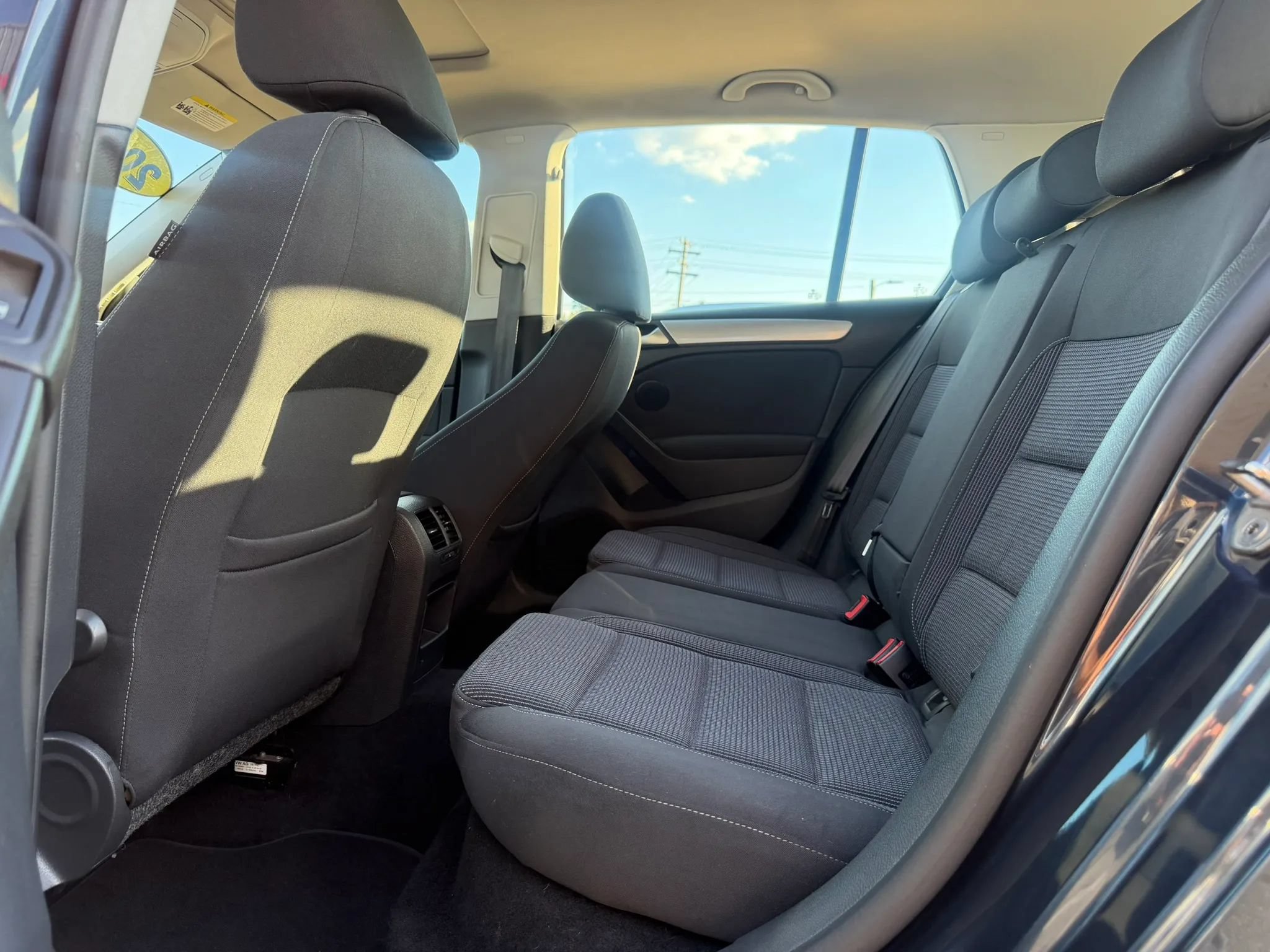 Used 2013 Volkswagen Golf 4-Door FWD image 15