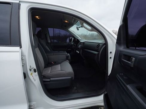 Used 2014 Toyota Tundra SR image 17