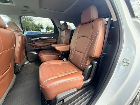 Used 2019 Buick Enclave Avenir w/ Avenir Technology Package AWD/4WD image 23