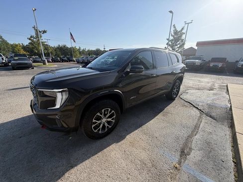 Used 2024 GMC Acadia AT4 w/ Luxury Package AWD/4WD image 3