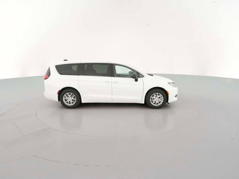 New 2026 Chrysler Voyager LX image 14