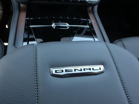 New 2025 GMC Yukon XL Denali w/ Sun & Power Step Package image 55