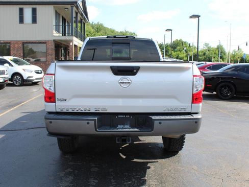 Used 2018 Nissan Titan PRO-4X w/ Pro-4x Convenience Package AWD/4WD image 6