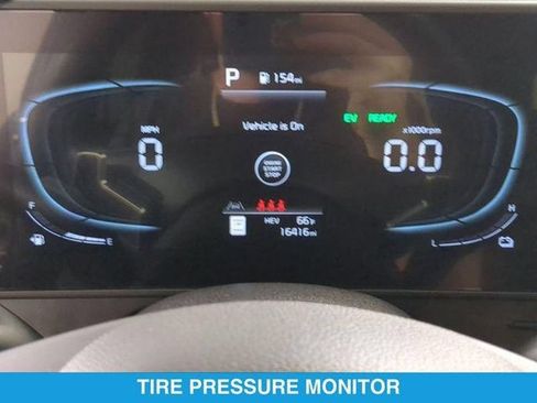 Used 2025 Kia Sportage X-Line AWD/4WD image 23