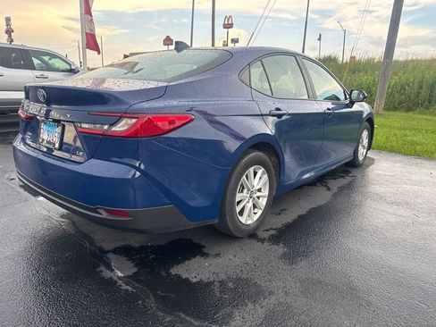 Used 2025 Toyota Camry LE AWD/4WD image 4