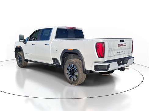 New 2026 GMC Sierra 2500 Denali w/ Denali Reserve Package image 4