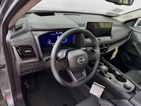 New 2026 Nissan Rogue Platinum w/ Platinum Premium Package image 14