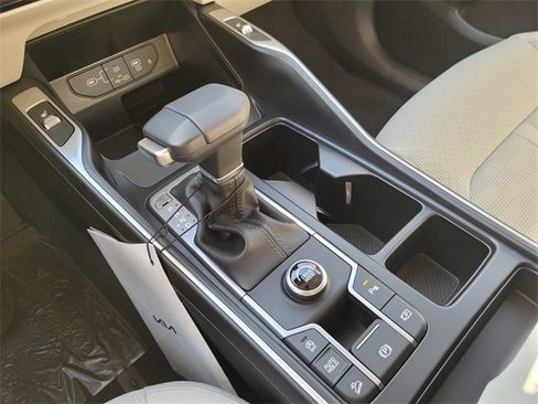 New 2025 Kia Sorento S w/ Panoramic Sunroof Package image 18