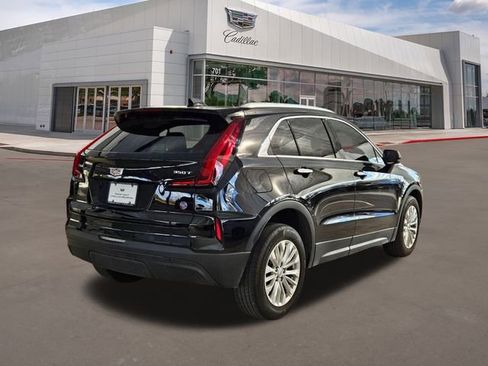 Certified 2024 Cadillac XT4 Luxury w/ Cold Weather Package image 5