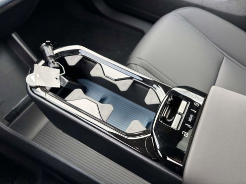 New 2026 Volvo EX30 Cross Country Ultra w/ Protection Package Premier image 21