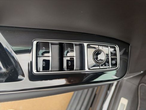 Used 2026 Cadillac Escalade V image 14