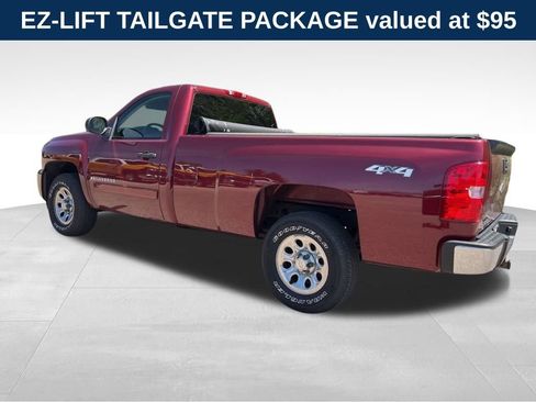 Used 2008 Chevrolet Silverado 1500 LT w/ EZ-Lift Tailgate Package AWD/4WD image 8