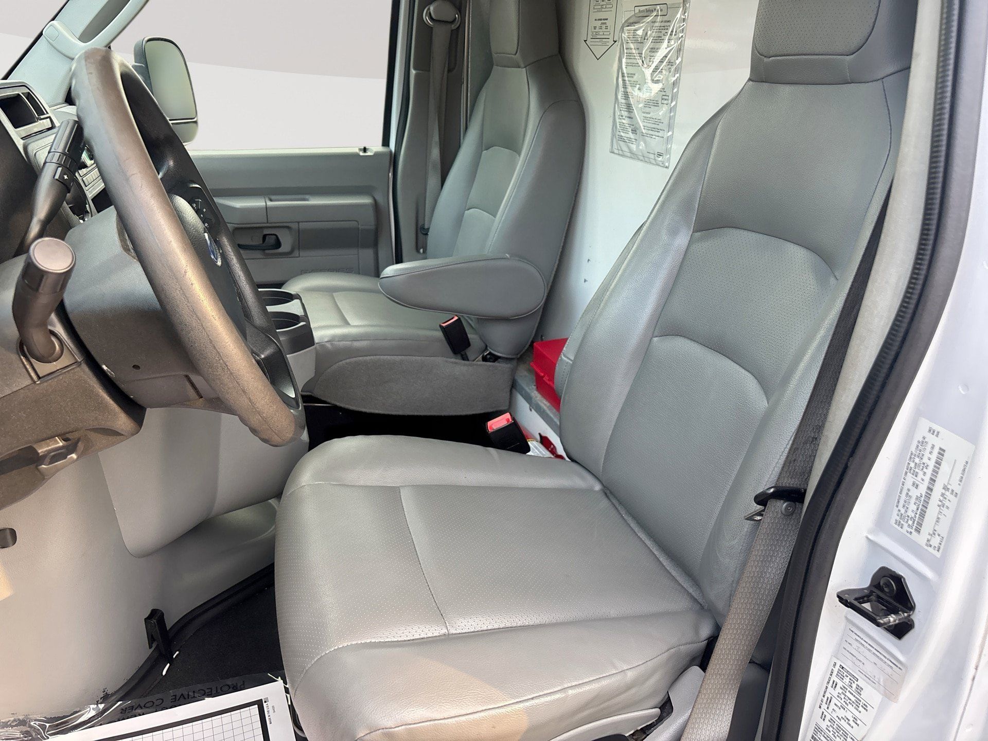Used 2021 Ford E-350 and Econoline 350 Super Duty RWD image 13