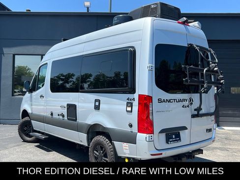 Used 2022 Mercedes-Benz Sprinter 2500 image 3