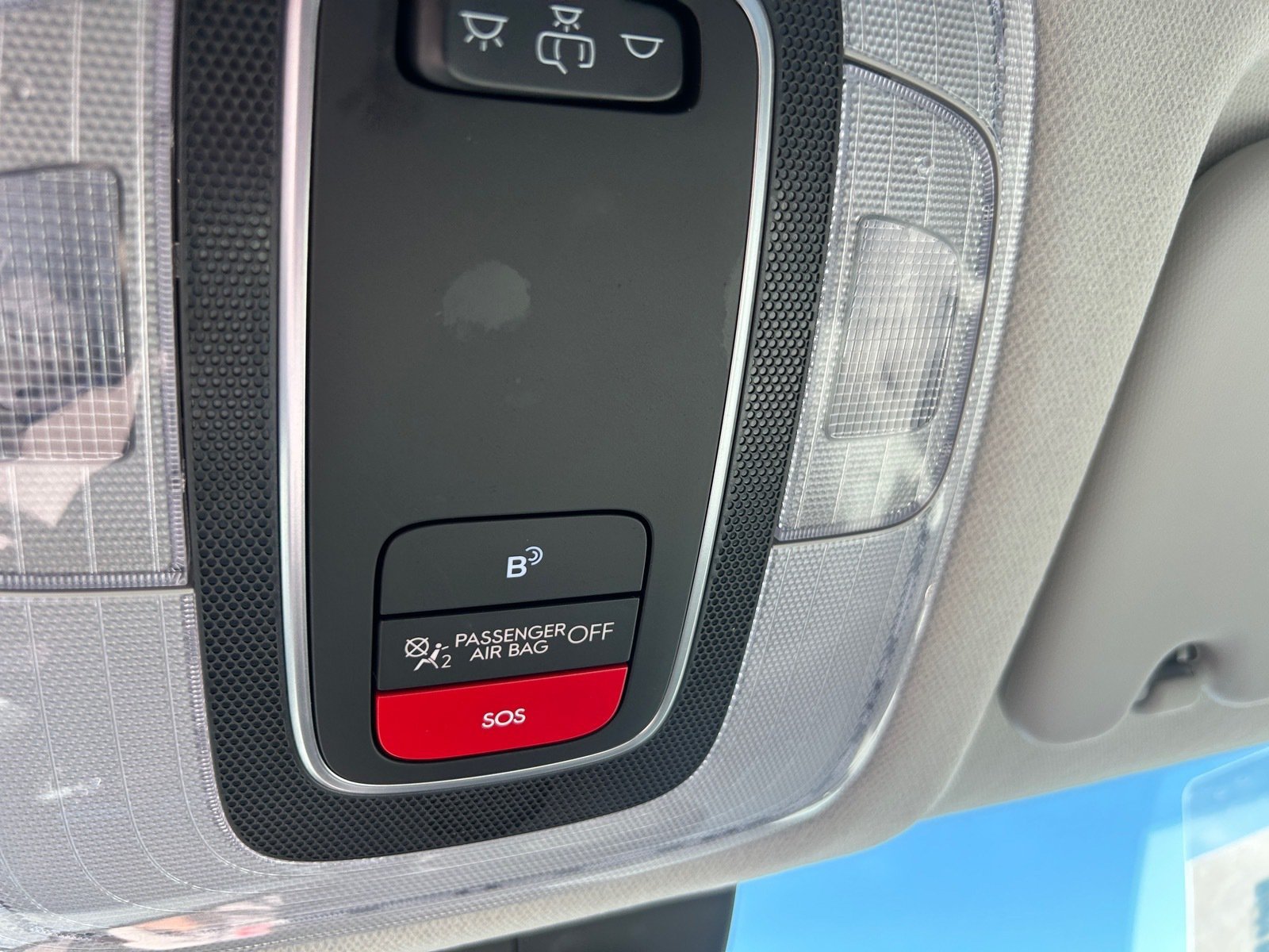 Used 2025 Hyundai Kona SEL FWD image 27