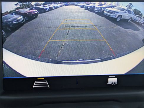 Used 2022 Chevrolet Silverado 2500 LT w/ Convenience Package image 11