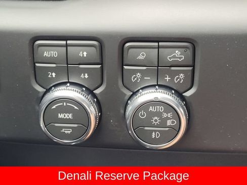 New 2026 GMC Sierra 1500 Denali w/ Denali Reserve Package AWD/4WD image 17