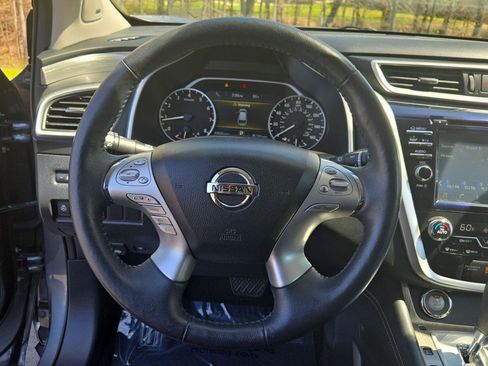 Used 2018 Nissan Murano Platinum image 18