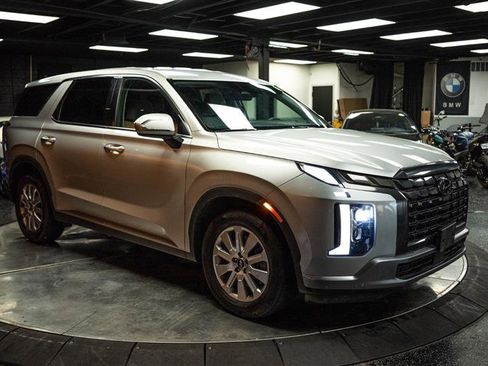 Used 2024 Hyundai Palisade SE image 5