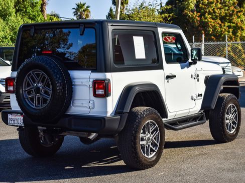 Used 2024 Jeep Wrangler Sport S image 6