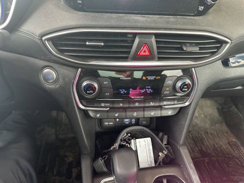 Used 2020 Hyundai Santa Fe Limited image 7