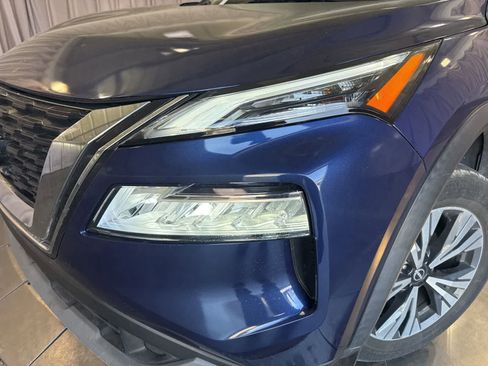 Used 2023 Nissan Rogue SV FWD image 9