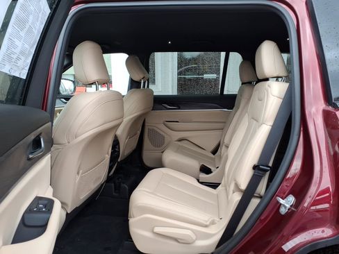 Used 2023 Jeep Grand Cherokee L Limited w/ Trailer Tow Group (B) image 10