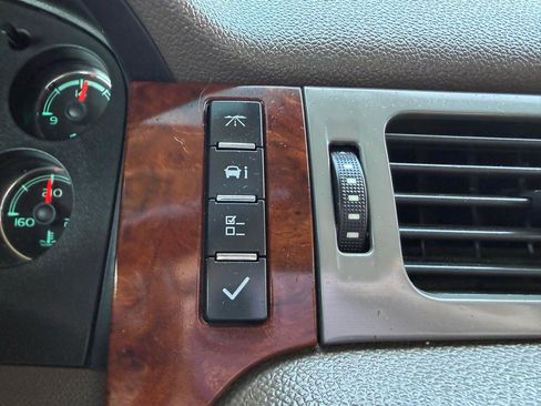 Used 2013 GMC Sierra 2500 SLT w/ SLT Convenience Package image 36