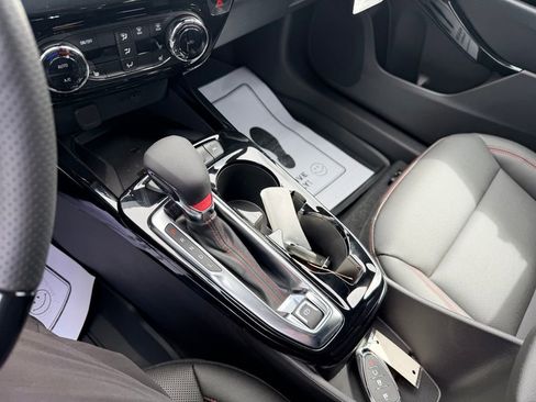 New 2026 Chevrolet Trax RS w/ Sunroof Package FWD image 20