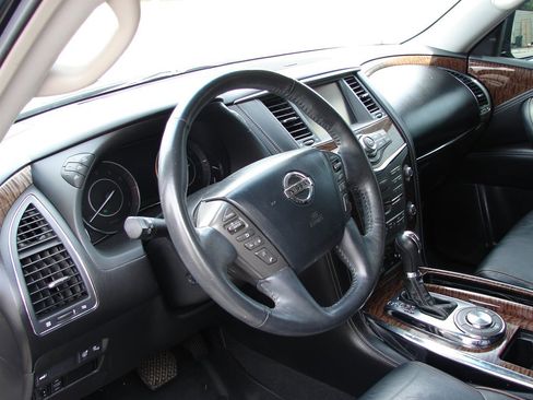 Used 2017 Nissan Armada Platinum image 7