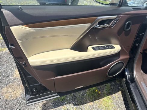 Used 2019 Lexus RX 350 AWD w/ Navigation Package image 17