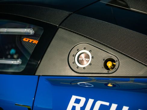 Used 2020 McLaren Senna image 16