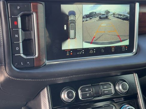 Used 2023 GMC Yukon Denali Ultimate image 23
