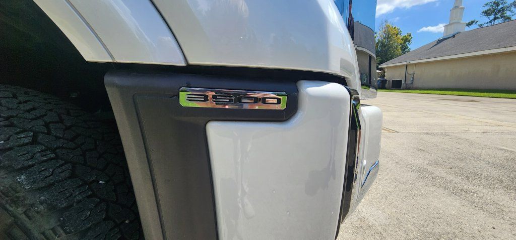 Used 2025 GMC Sierra 3500 Denali w/ Denali Reserve Package AWD/4WD image 18