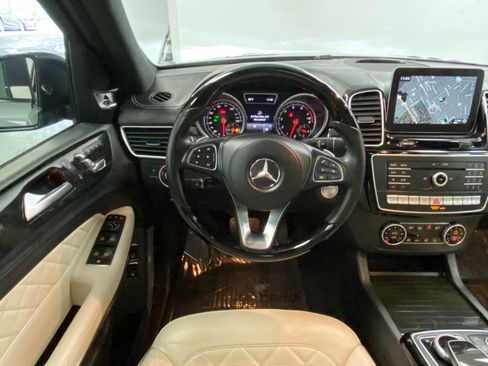 Used 2018 Mercedes-Benz GLS 550 4MATIC image 34