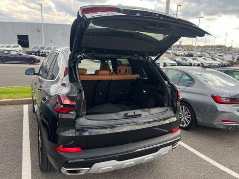 Used 2024 BMW X5 xDrive40i w/ Premium Package image 13