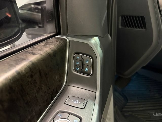 Used 2024 Ford F250 Lariat w/ Chrome Package AWD/4WD image 11
